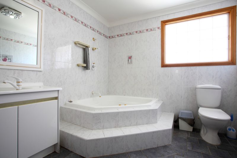 Cost of Bathtub Installation in Kent, WA